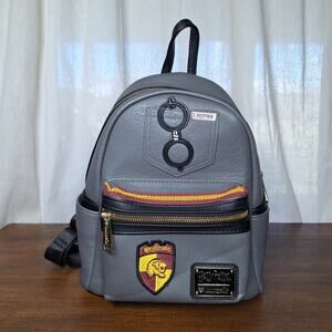 Loungefly Harry Potter House crest griffindor Gray leather backpack wizarding